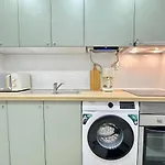 Woody Boutique 6 Trendy Flat By Homeful Homes Apartmán *