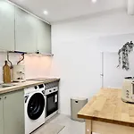 Apartman Woody Boutique 6 Trendy Flat By Homeful Homes *