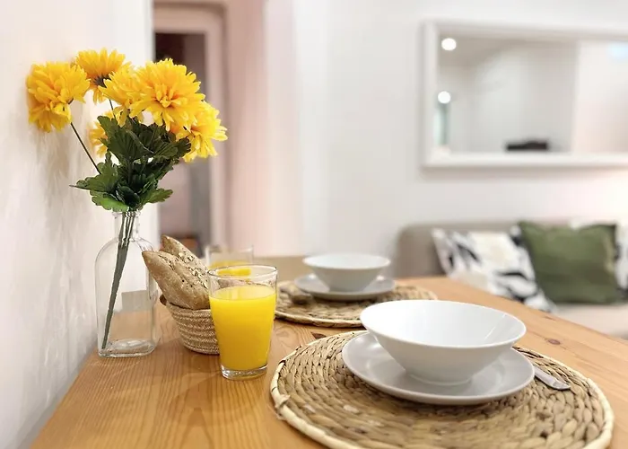 Woody Boutique 6 Trendy Flat By Homeful Homes Apartman