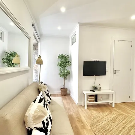 아파트 Woody Boutique 6 Trendy Flat By Homeful Homes *